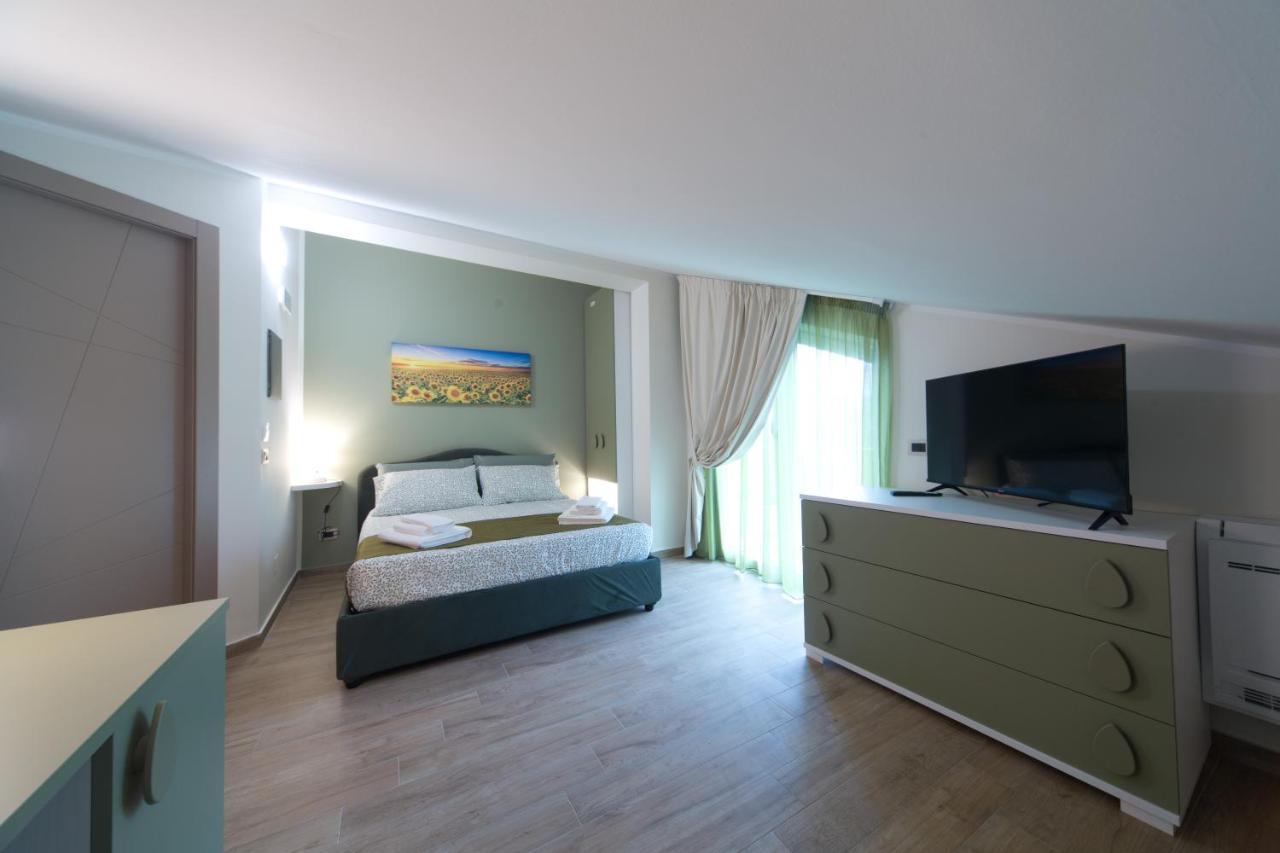 Slow Chic Apartment Beb Policlinico Messina Dış mekan fotoğraf
