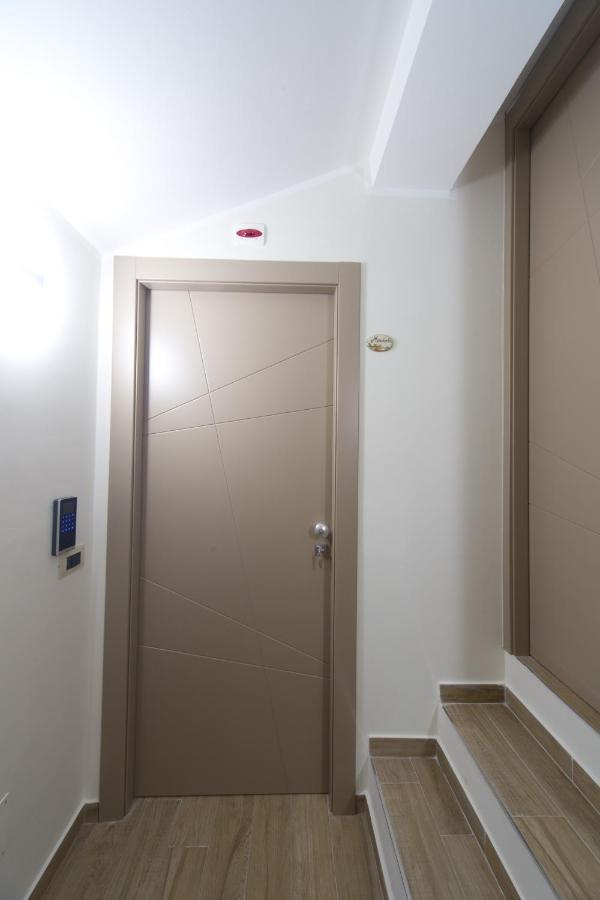 Slow Chic Apartment Beb Policlinico Messina Dış mekan fotoğraf