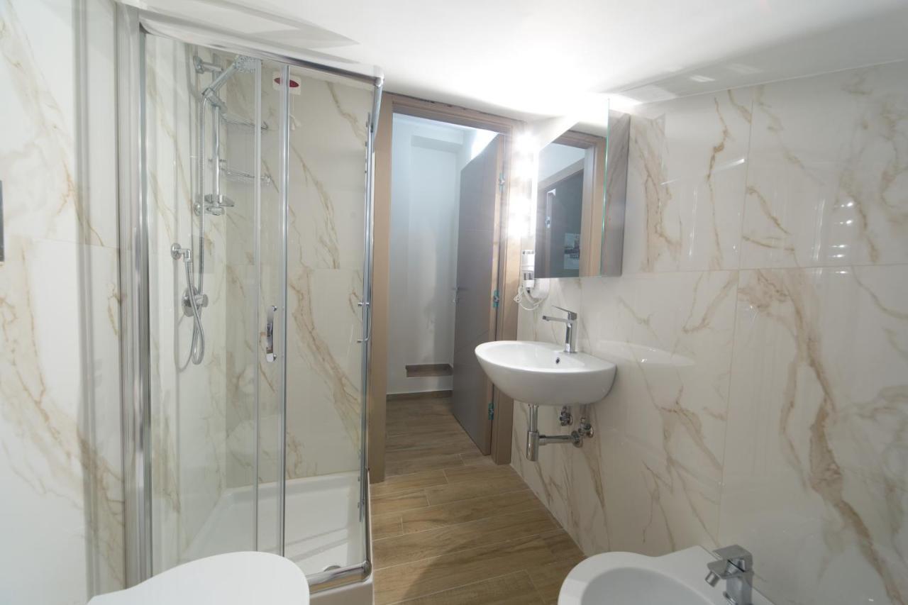 Slow Chic Apartment Beb Policlinico Messina Dış mekan fotoğraf