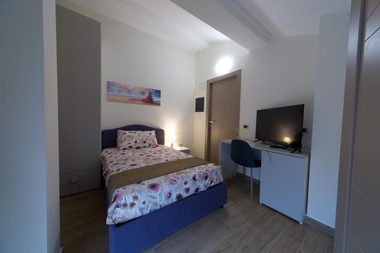 Slow Chic Apartment Beb Policlinico Messina Dış mekan fotoğraf